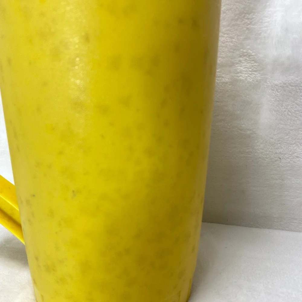 Tupperware this pitcher